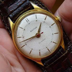 Rare Vintage Men&#39;s Watch Volna- wave, Gold Plated, Vintage Men&#39;s Watch, Retro Watch, Wrist Watch Mechanical , Working Old Watch