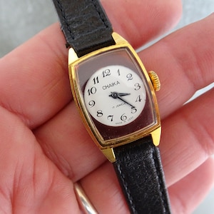 Vintage Ladies Watch Chaika-17jewels, Gold plated Vintage Woman&#39;s Wrist Watch, Red watch, Working, Retro watch, Old watch