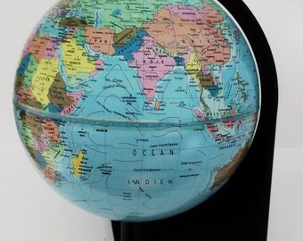 Vintage Scan Globe Denmark 1992