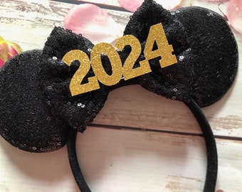 Happy New Year 2024 Minnie Mouse ears headband- New Year's Eve party hat