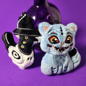 Derpy The Tiger and Sussie Bird from Kpop Demon Hunters