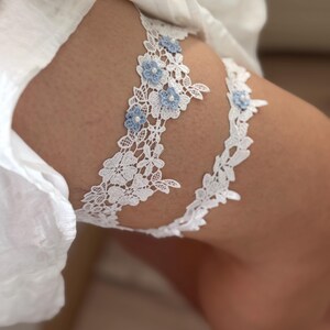 something blue bridal garter, wedding garter, bride garter, white lace garter, lace garter, vintage lace garter image 9