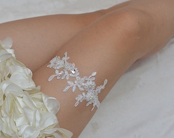 wedding garter, bridal garter, white lace garter, wedding garter, branch leaves garter, beaded bridal garter, vintage garter