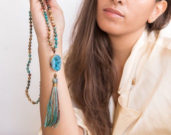 Women’s Bohemian Blue Druzy GEMSTONE Necklace, Gypsy Style Statement Pendant, Handmade Beaded Jewellery, Colorful Bright Necklace