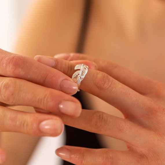 Silver Feather Ring