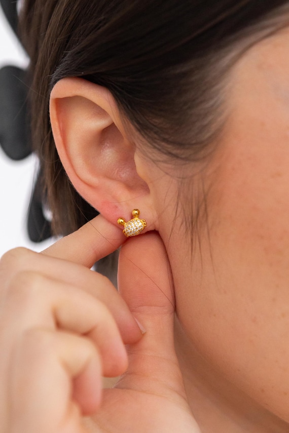 Womens Quirky Crab Studs, Gold And Silver Sealife Jewellery, Crab Themed Accessory, Girls Cute Earrings, Animal Jewellery