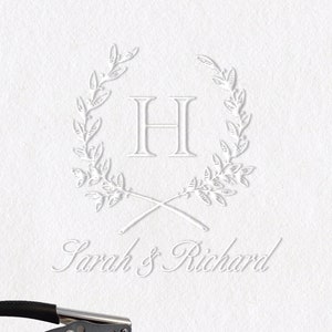 Monogramm Präger #22 - Personalisiert - Individuelles Geschenk, Prägestempel, Hochzeitspräger, Logo Prägestempel, Briefkopf Prägestempel, Umschlag Prägestempel