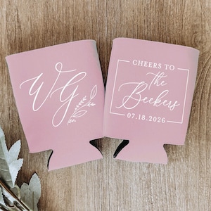 Enfriador de latas para bodas n.º 20 - Cheers To - Regalos de boda, enfriadores de latas, obsequios para invitados a la boda, aislantes para latas, obsequios de boda para invitados