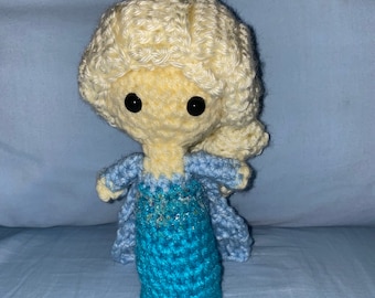 Frozen Elsa Amigurumi Doll