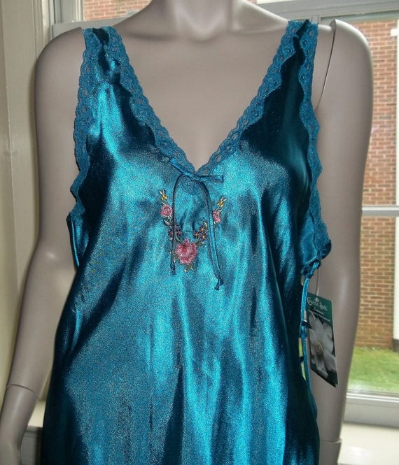 Cinema Etoile NWT New Deadstock Long Nightgown Tom