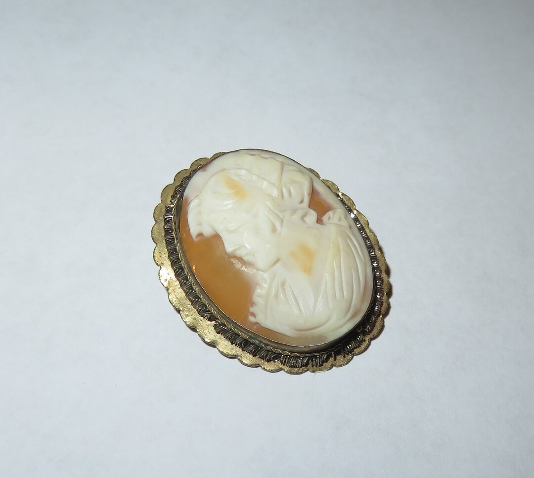 Broche Ou Pendentif Camée Coquille Portrait Femme - Ancien - Doré - Occasion