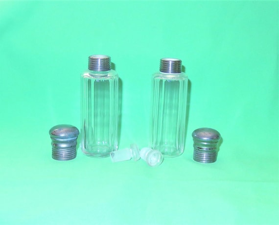 フランスアンティーク オパリンガラスの香水瓶 3本セット ボトル 蓋