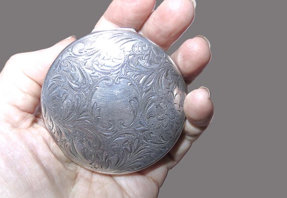 Antique Bright Cut Solid Silver Compact Case - En… - image 3