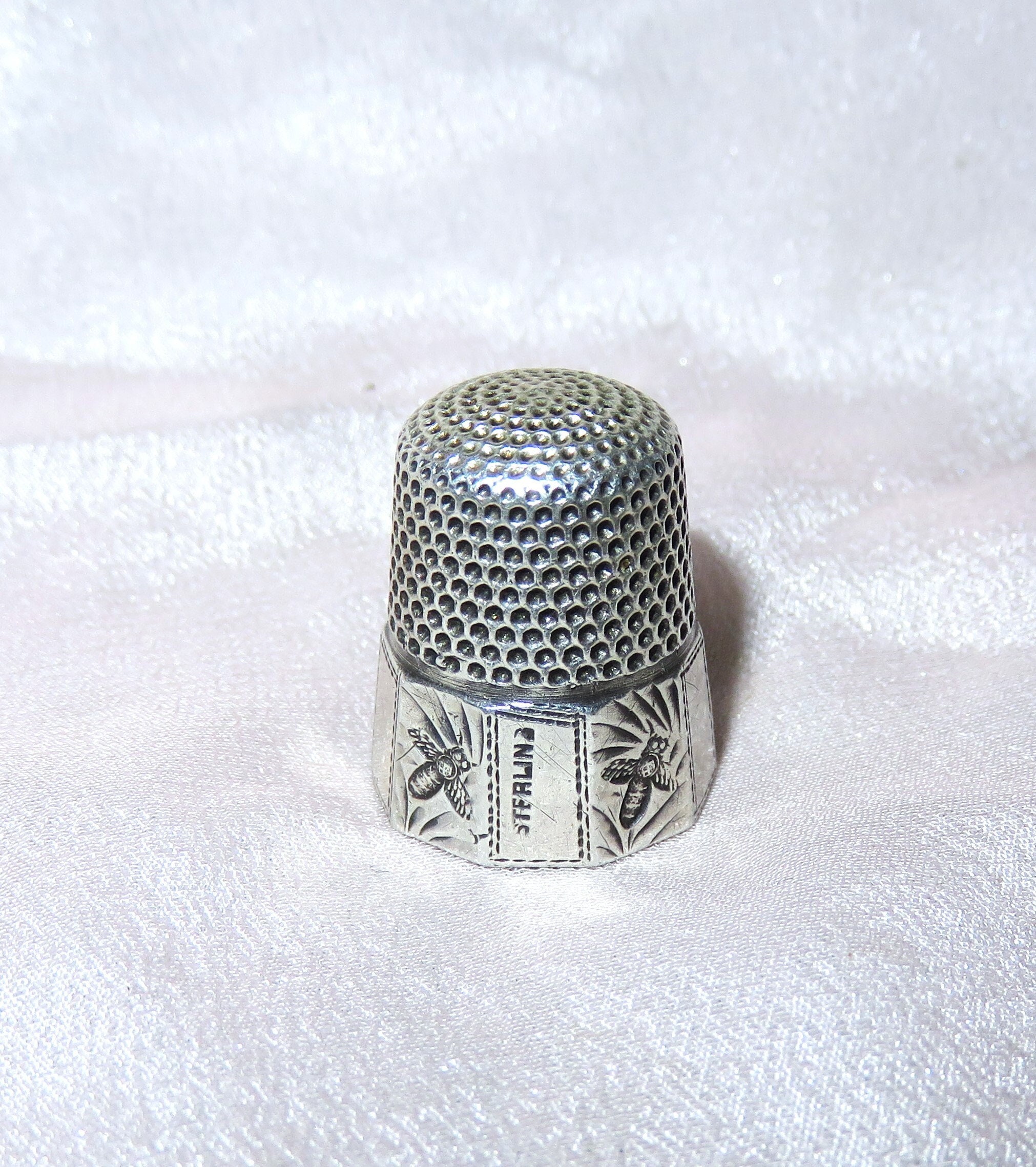 Vintage Sterling Silver Sewing Thimble Size 6 “So Easy” Maker No Monogram.  (N)
