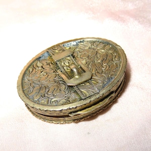 Antique Gold Metal Walter Lampl Co. Compact Case - Snuff Box - Pill Box - Patch Box - Applied Buckle & Engraved Tulips