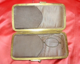 Antikes Petit Point Micro Perlen Kartenetui - Näh-Etui - Viktorianische Brillen & Etui