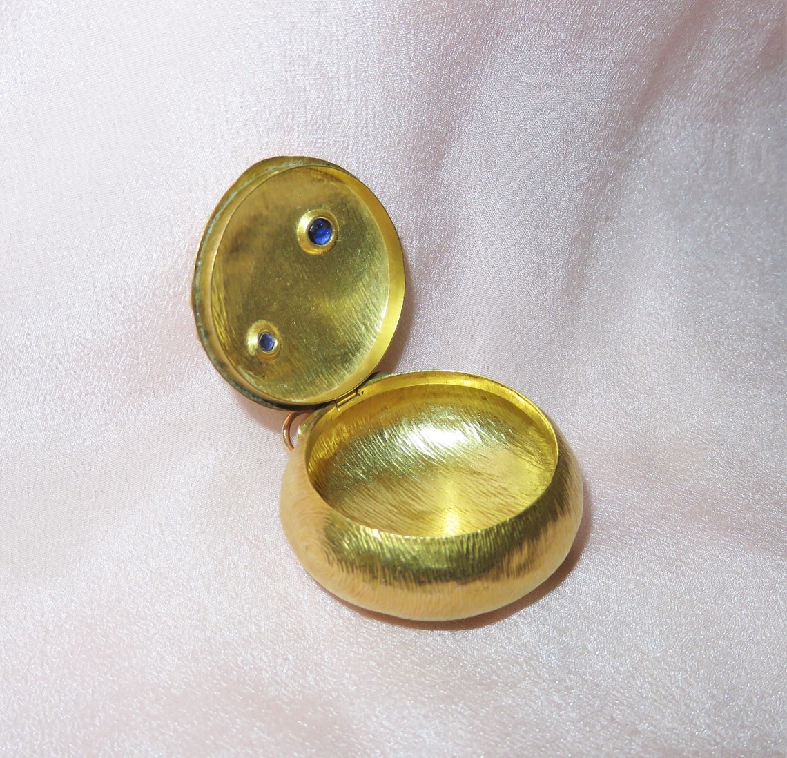 Fine Antique Solid 14K Gold Pill Box Pendantgenuine Etsy