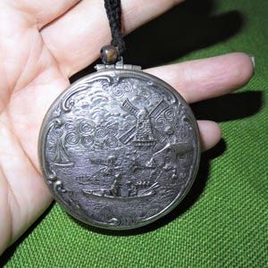 Antique Wristlet Mirrored Powder and Rouge Dance Compact - Repousse Holland Dutch Scene - Dance Compact - Windmill & Boats - Silver Plated