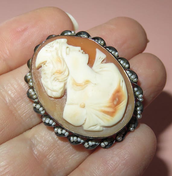 Antique 10K Gold Victorian Carved Shell Cameo Gol… - image 1