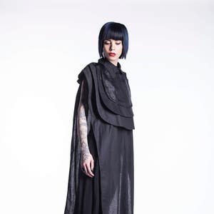 Czarny Maxi Top, Avant Garde Clothing, Czarny Bezrękawnik Tunika z Luźnym Dopasowaniem, Ekstrawagancka Tunika