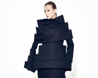 Futuristische Kleidung, Avantgarde Jacke, Geometrische Kleidung, Übergroßer Mantel, Extravagante Damenjacke, Sci-Fi-Jacke, Dekonstruierter Mantel