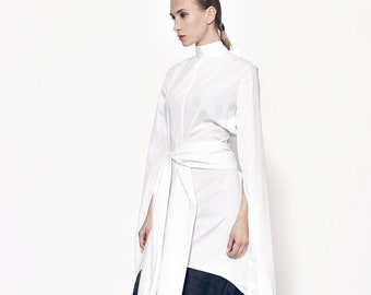 Longue chemise blanche, Vêtements futuristes, Haut kimono, Tunique asymétrique, Vêtements japonais, Chemisier oversize, Haut cosplay, Haut avec ceinture