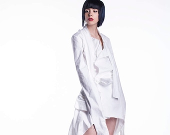 White Tunic with Oversized Gathered Sleeves, White Asymmetrical Top, Women White Shirt, Loose Top, Plus Size Clothing, Japanese Clothing