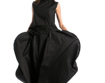 Oversized Bubble Skirt in Black, Avant Garde Skirt, Women's Maxi Skirt with Pockets, Balloon Skirt, Plus Size Skirt