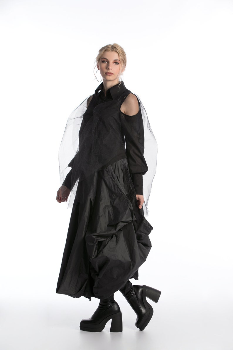 Jupe noire asymétrique, vêtements gothiques, jupe longue en taffetas, jupe volumineuse avec longueur asymétrique, vêtements grande taille, jupe taille haute image 2