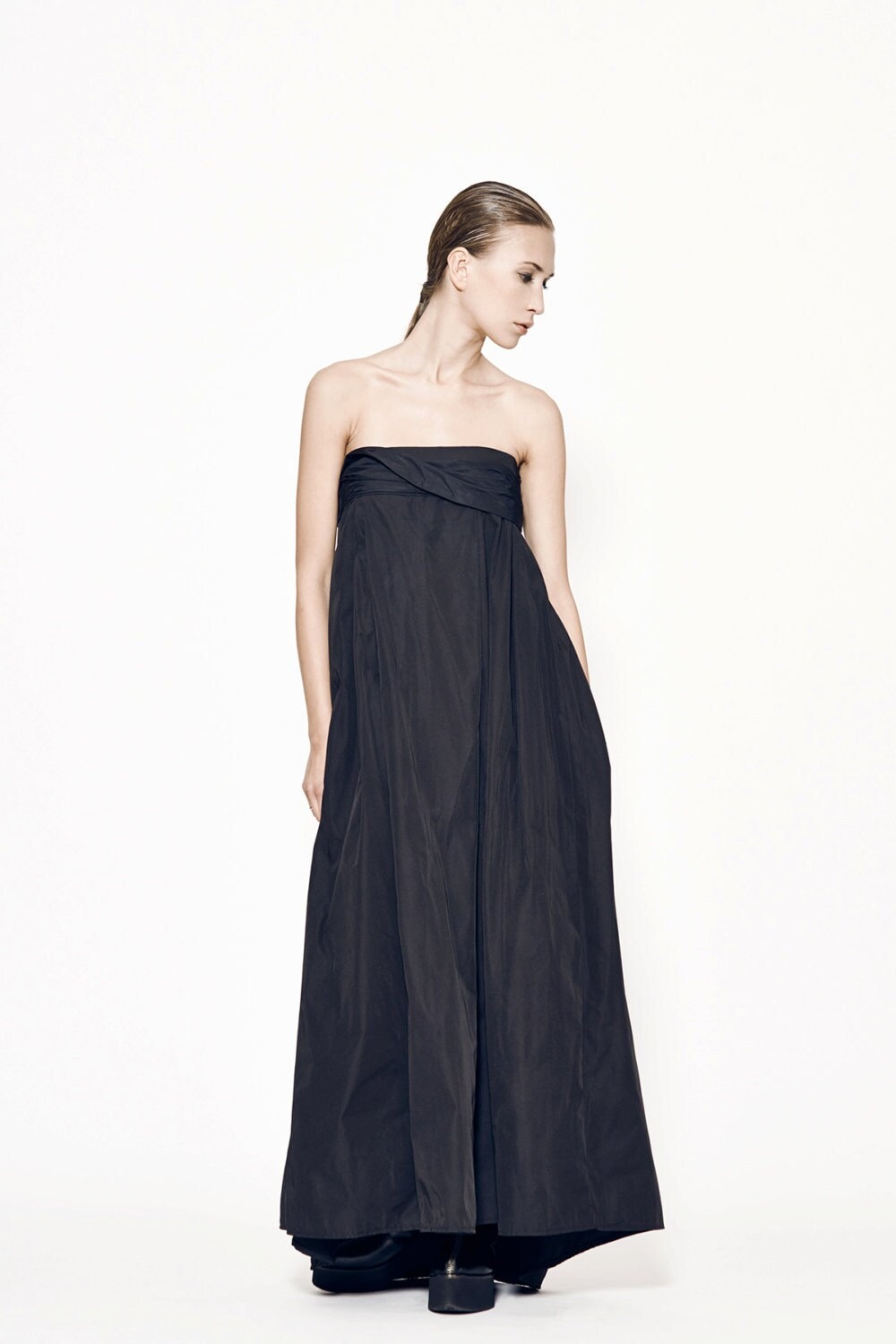 strapless maxi slip