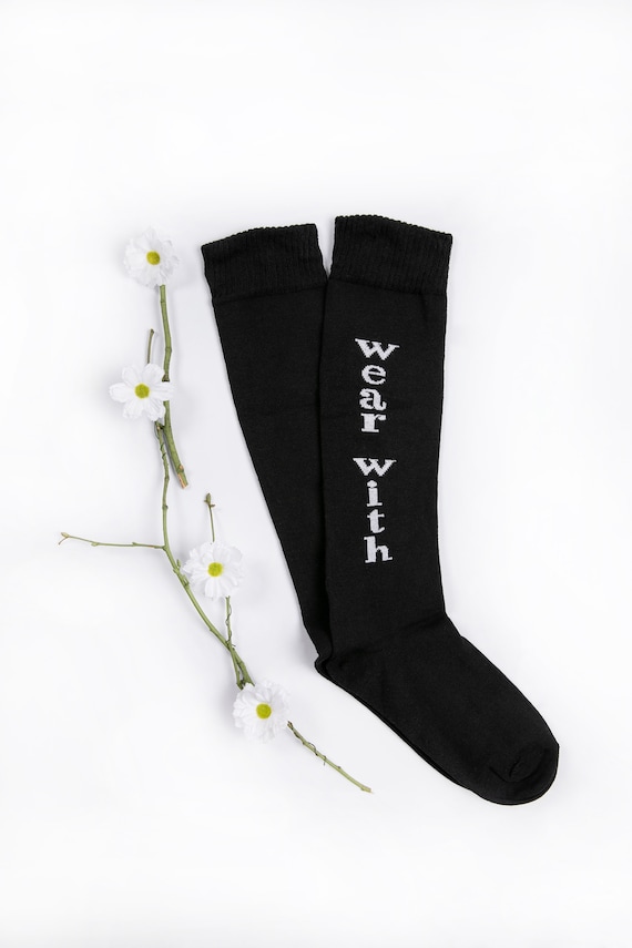 Chaussettes hautes aux genoux chaussettes noires chaussettes de citation chaussettes pour femmes cadeau de Noel chaussettes en coton chaussettes longues porter avec attitude chaussettes esthetiques Et...