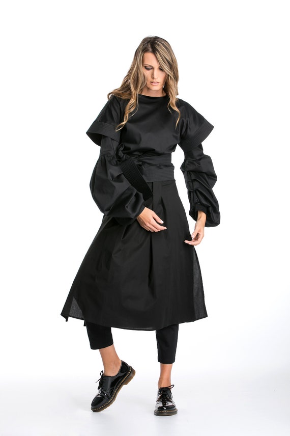 Black Pants, Skirt Pants, Avant Garde Clothing, Cocktail Skirt, Futuristic Clothing, Japanese Fashion, Fall Clothing, Winter Skirt Pants