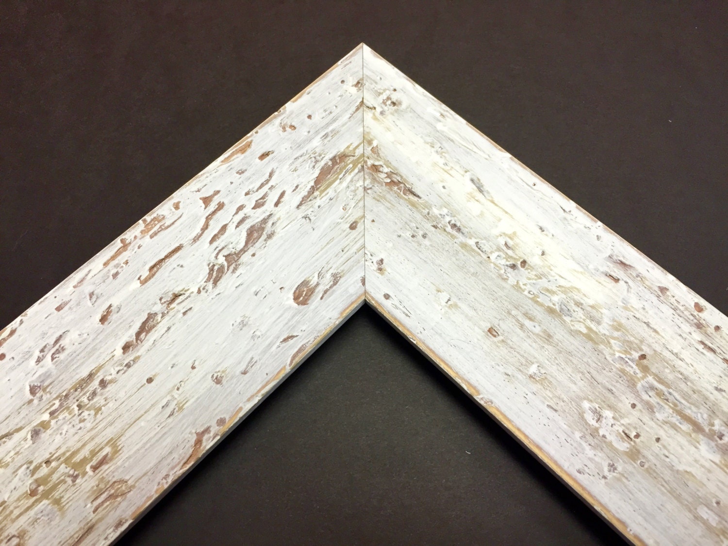 Frametastic 4x6 authentic white distressed wood ready made frame style  ECO1-W-46