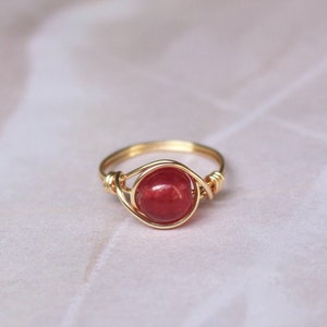 Ruby jade ring, ruby ring, wire ring, gold wire ring, dainty gold ring, wire wrapped ring, red stone ring, gemstone wire ring, boho ring