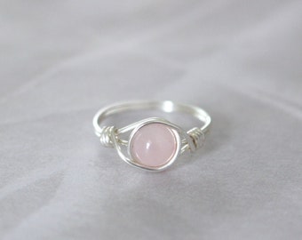 Rose quartz ring, quartz ring, pink stone ring, rose quartz wire ring, wire wrapped ring, silver wire ring, sterling silver ring, boho ring