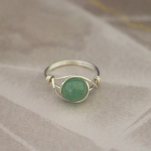 Green aventurine ring, silver ring, silver wire ring, stone ring, gemstone ring, wire wrapped ring, green stone ring, sterling silver ring
