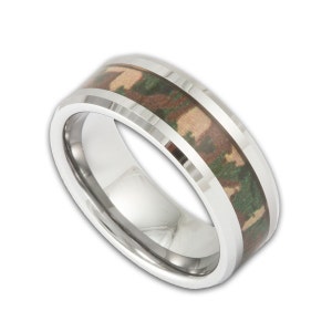 8MM Woodland Camouflage Wedding Band Men&#39;s Tungsten Ring with Free Custom Engraving Comfort Fit Promise Band