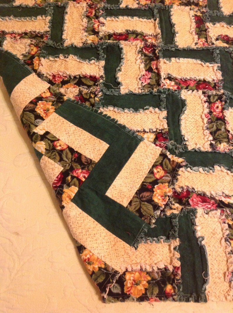 Flannel Fray Floral Quilt image 2