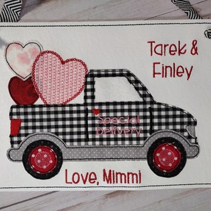 Farm Truck Valentijn Borduurwerk Ontwerp - Bonensteek Valentines Day Truck Borduurwerk Ontwerp- Instant Download