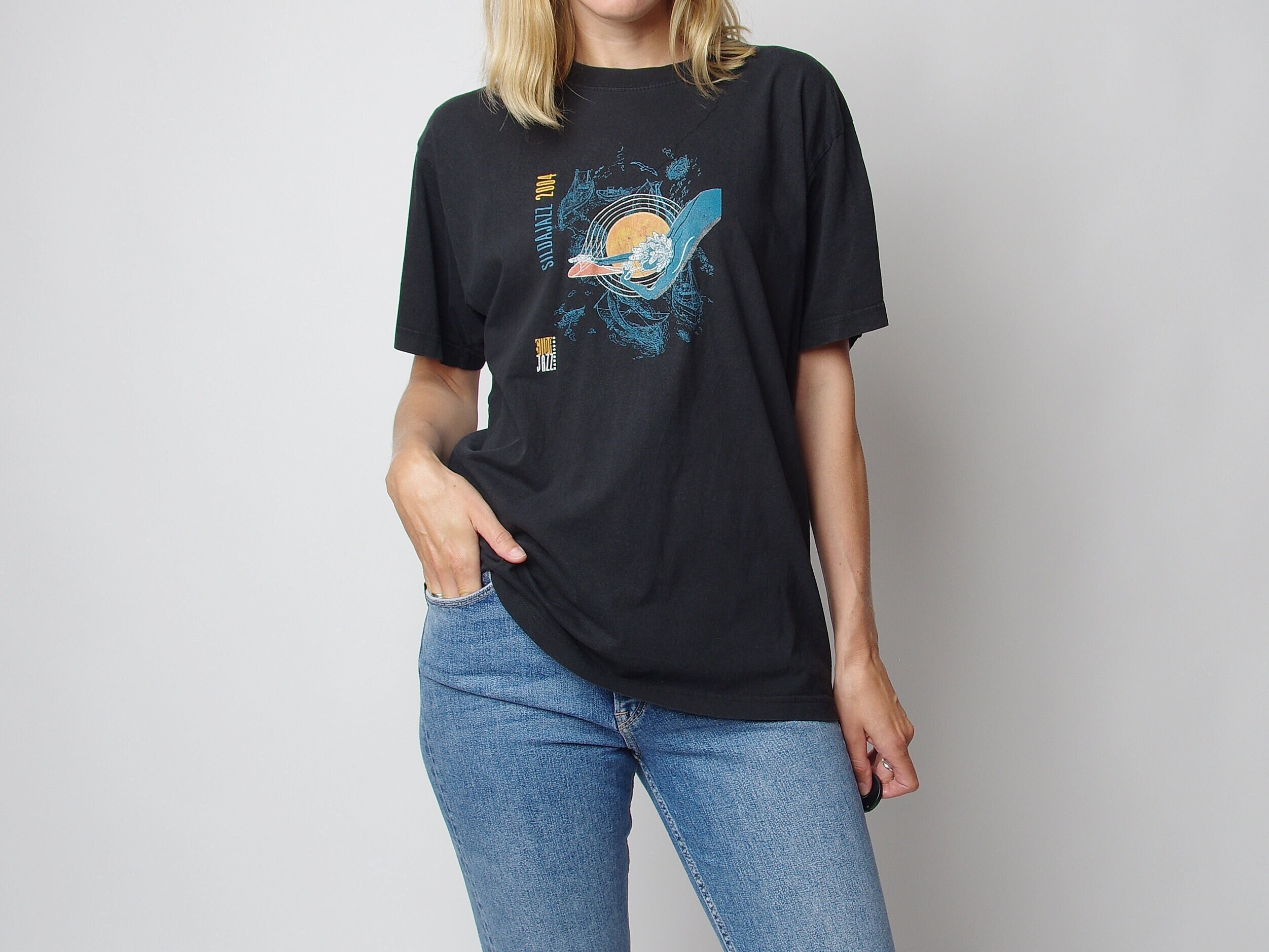 uo keepsake sun and moon tee