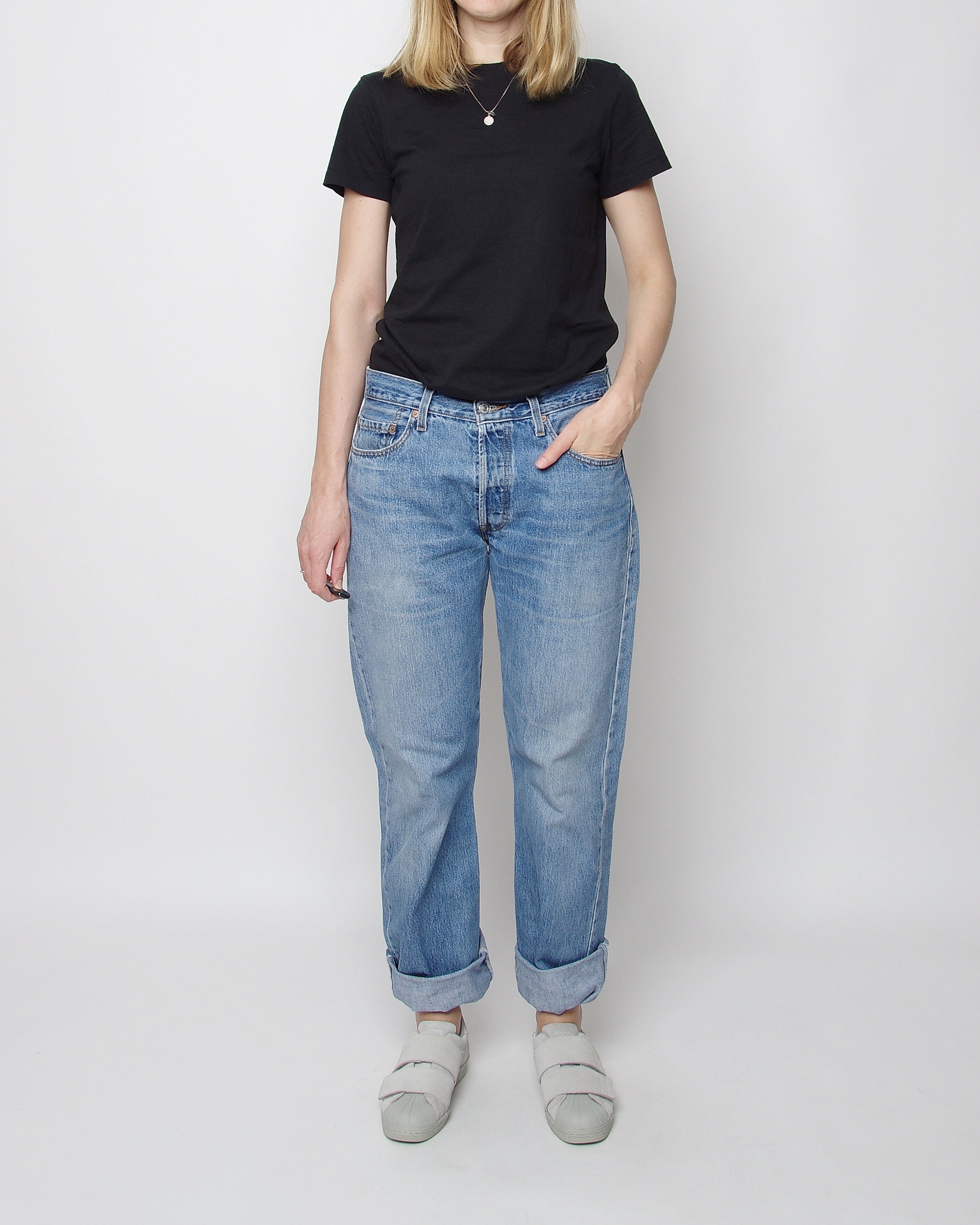 levi's 90's 501 jeans in mid wash blue