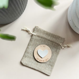 Petit câlin d'amour de poche personnalisé en bois pour début d'école, pour enfants, jeton d'amour