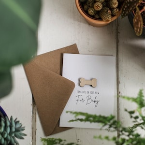 Félicitations en bois de luxe pour votre nouvelle carte de bébé en fourrure, chien, chiot, félicitations