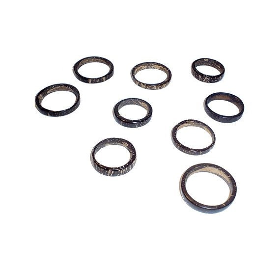 Thin coconut rings - Brown - Natural Wedding rings
