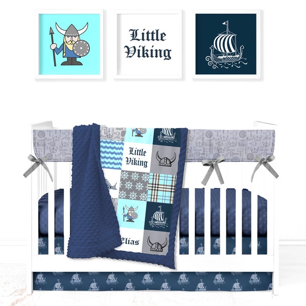 Aangepaste Minky Crib Set: Little Viking Patchwork in Navy, Grey & Teal | Keuze uit 8 stuks