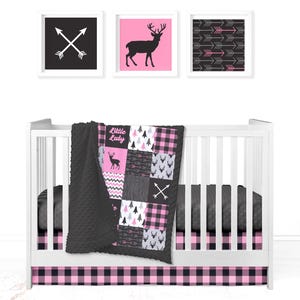 Juego de cuna Minky personalizado: patchwork de bosque en rosa intenso / Elección de 8 piezas