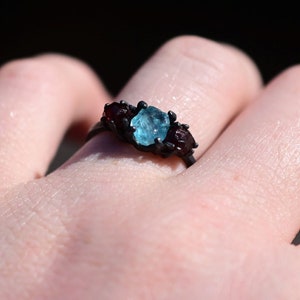 Black Diamond Crystal Rough – Burton's Gems and Opals