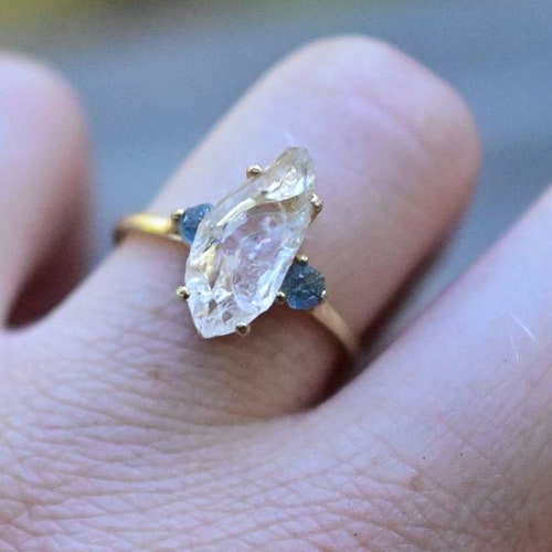 10k Solid Gold Raw Diamond Ring Engagement Ring Wedding Ring - Etsy
