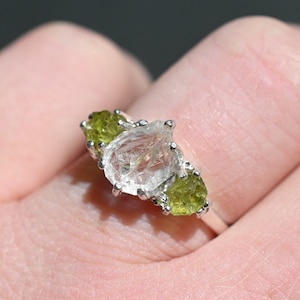 Uncut peridot ring set engagement or anniversary gift sizes 3 4 5 6 7 8 9 10 11 12 13
