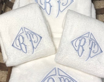 Embroidered Monogram Bath Towel Set: Personalized 2 Initial Towels